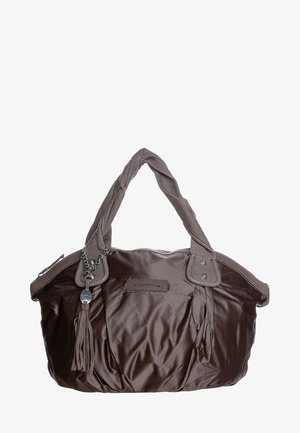 Sac fourre-tout en nylon marron avec poignées en tissu tressé, accent en chaîne argentée et détail à pampille. Comprend une fermeture éclair et des coutures décoratives.