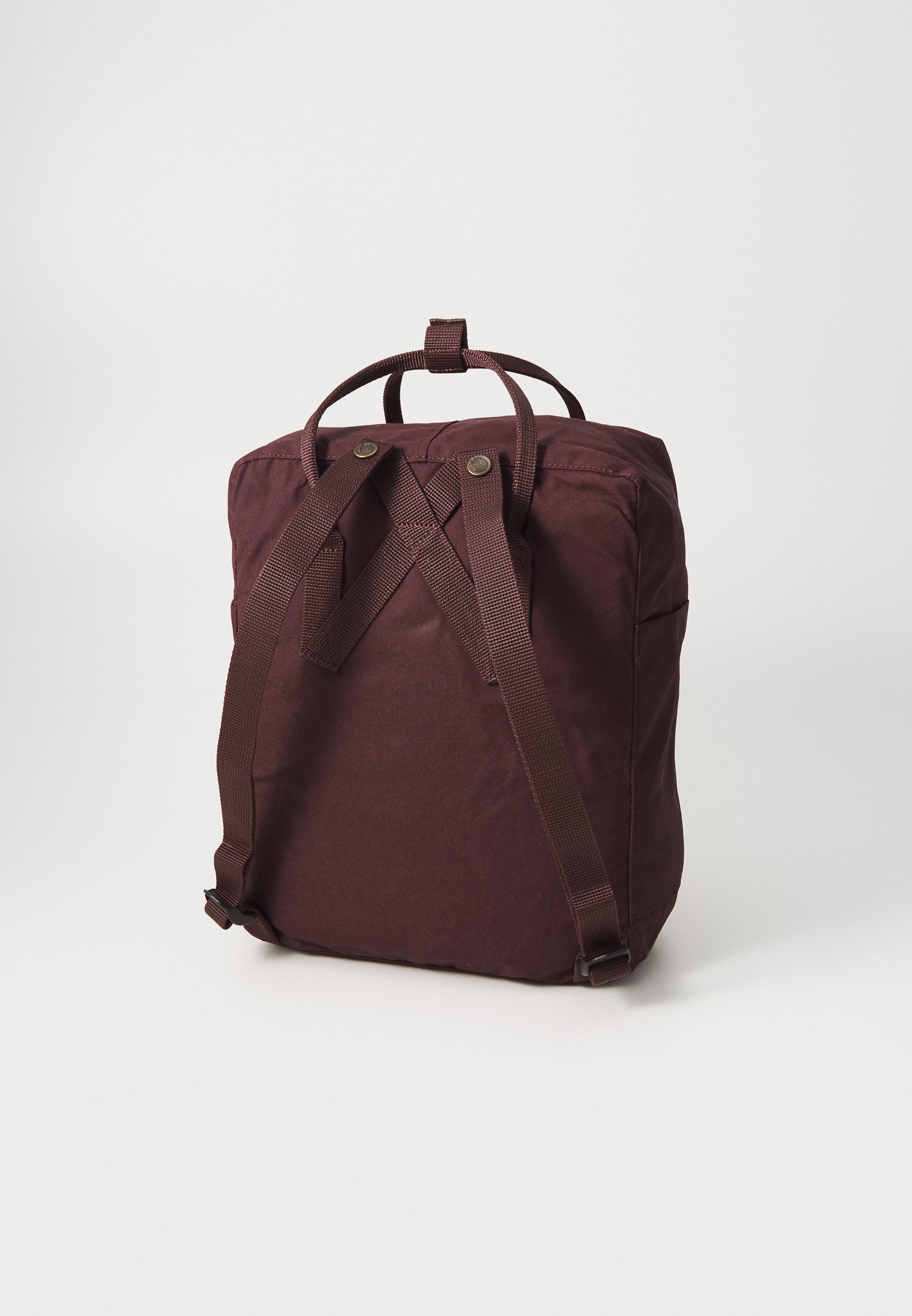 バッグ・カバンその他 [FJALLRAVEN] Kanken Hip Pack - Blackberry Amazon.com: Fjällräven Hip Bag Blackberry One Size