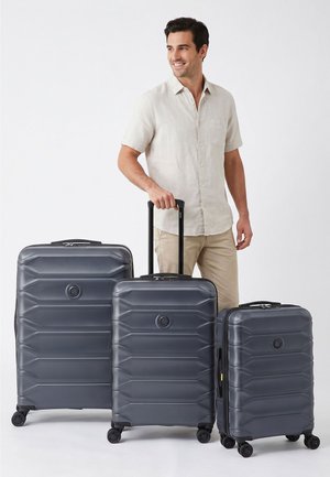 Delsey Paris, METEOR 4 ROLLEN KOFFERSET 3-TEILIG MIT DEHNFALTE UNISEX - Set de valises - ocean blue