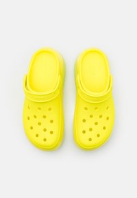 Crocs MEGA CRUSH UNISEX - Tresko - acidity