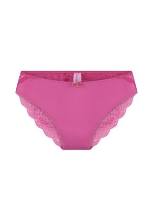 Rozige ondergoed met kantafwerking, gegolfde randen en een klein strikje als accent. Zachte stof met een gladde afwerking. Label zichtbaar bij de tailleband.