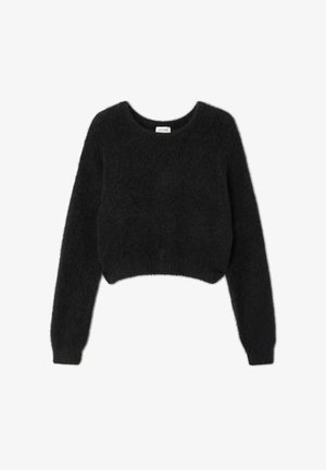 Čierny skrátený sveter vyrobený z huňatého materiálu. Obsahuje klasický okrúhly výstrih a dlhé rukávy s zúženými manžetami. Mäkká textúra po celom svete.