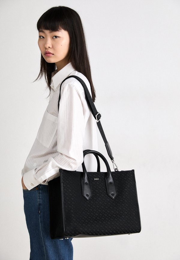 SANDY TOTE - Handbag