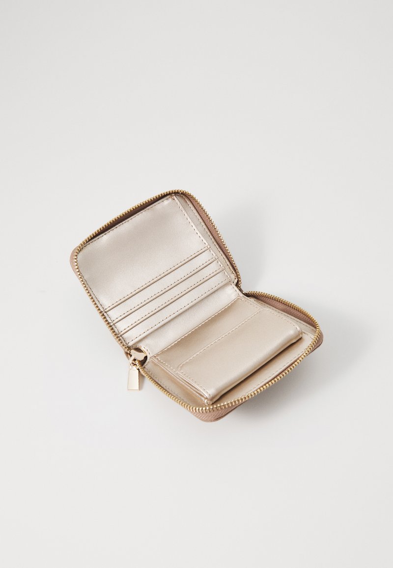 GUESS Vibe SLG Small Zip Around Wallet Stone Logo [205025] - Porte-monnaie Porte Monnaie Crème