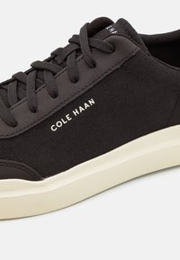 Cole Haan GRANDPRO RALLY T-TOE  - Sneakers basse - black/silver birch