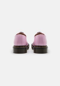 Dr. Martens 1461 - Sapatos de atacadores - pale pink lamper