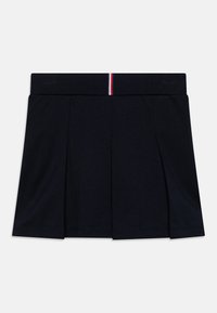Gonna a pieghe blu navy con un design semplice. Presenta una vita ampia con accenti a strisce rosse, bianche e blu. Realizzata in materiale elastico.
