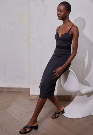 BUSTIER MIDI DRESS SHEER OVERLAY - Vestito elegante - black