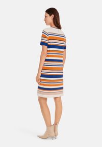 Marc Cain Strickkleid - bright pumpkin