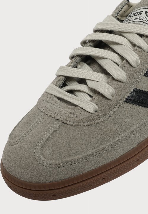 adidas HANDBALL SPEZIAL UNISEX - Trainers - silver coloured pebble/core black/gum — photo 6