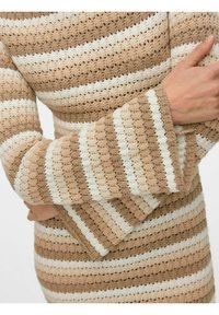 Vero Moda VMRIHANNA - Dolga obleka - beige