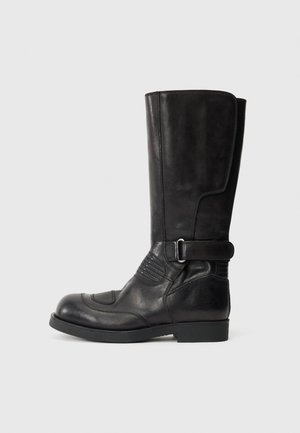 Batai - black