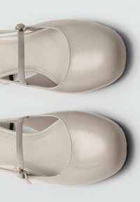 Mango Klasické lodičky na opätku - light grey