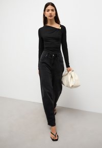 Next REGULAR FIT - LONG SLEEVE  - Maglietta a manica lunga - black