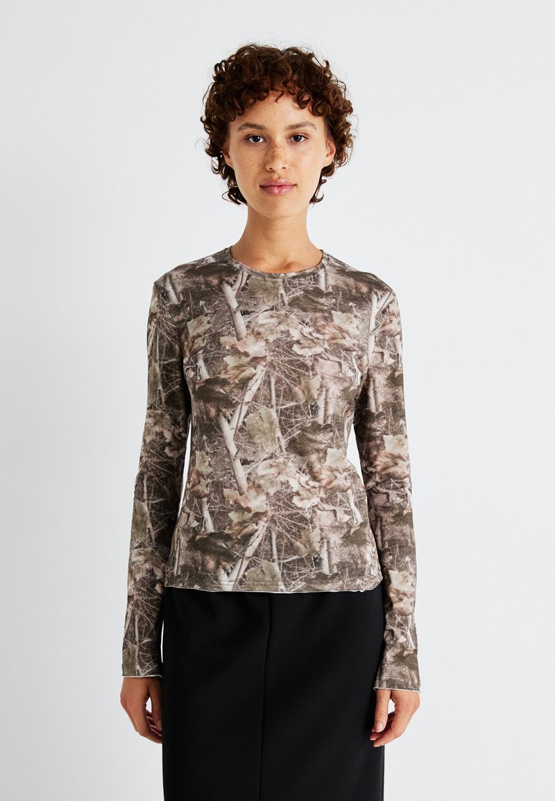 Jaded London WOODLAND CAMO MIST - Hosszú ujjú felső - brown
