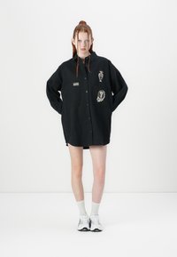 Volcom FA VADERETRO - Rochie tip cămașă - black