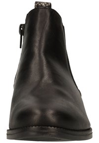 Černé kožené kotníkové boty s hladkým povrchem, zaoblenou špičkou, bočním zipem a vzorovaným akcentem na vrchu. Plná gumová podrážka.