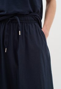 InWear ELLIEIW  - Maxi szoknya - marine blue
