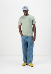 Ellesse TROPICOSA TEE - Marškinėliai su spaudiniu - green
