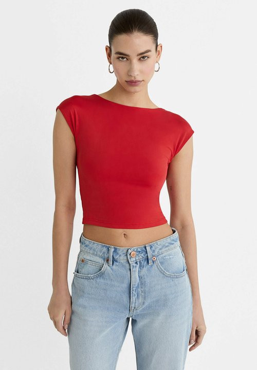 SHOP STRADIVARIUS ONLINE visual data 7