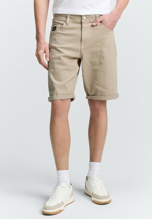TOM TAILOR TTMORRIS Relaxed - Jeansshort - cashew beige