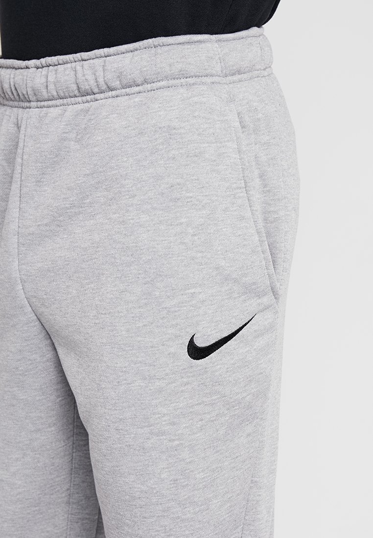 nike tapered tracksuit bottoms