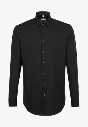 Schwarz langärmliges Hemd aus glattem Stoff mit klassischem Kragen, versehen mit einer einzelnen Tasche und fünf Knöpfen entlang der Vorderseite.