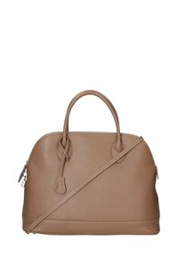 Borsa a mano in pelle marrone con una forma arrotondata e strutturata, doppio manico superiore e tracolla removibile. Finitura testurizzata e chiusura con zip.