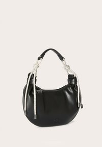 Borsa a tracolla in pelle nera con una forma arrotondata, dotata di una maniglia intrecciata in argento e un logo sottile impresso sul davanti. Chiusura con cerniera inclusa.