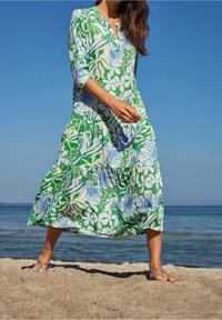 Betty Barclay Denní šaty - white