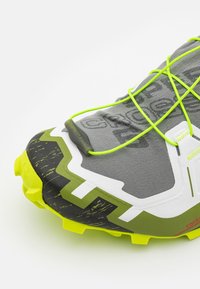 Salomon SPEEDCROSS 6 - Sapatilhas de trail running - black/white/acid lime