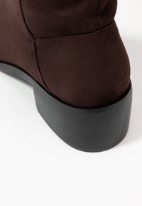 RAID Overknees - brown