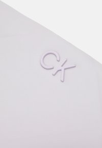 Calvin Klein LOCK QUILT CLUTCH - Borsa a tracolla - iris