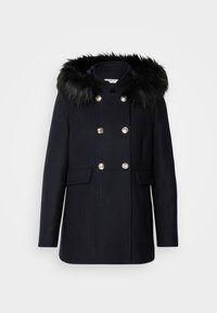 Jūrų peacoat su nuimamu juodu dirbtiniu kailiu, dvigubais auksiniais mygtukais, dviem priekinėmis kišenėmis ir tekstūruotu audiniu.