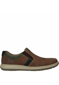 Bruine leren instapschoenen met perforaties, groene accenten en elastische zijpanelen. Ondersteunende beige zool met een lage profiel.