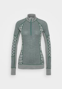 Grønn og grå mønstret langermet genser med halv-zip krage, som har strukturert strikk og stripete detaljer på mansjetter og sider.