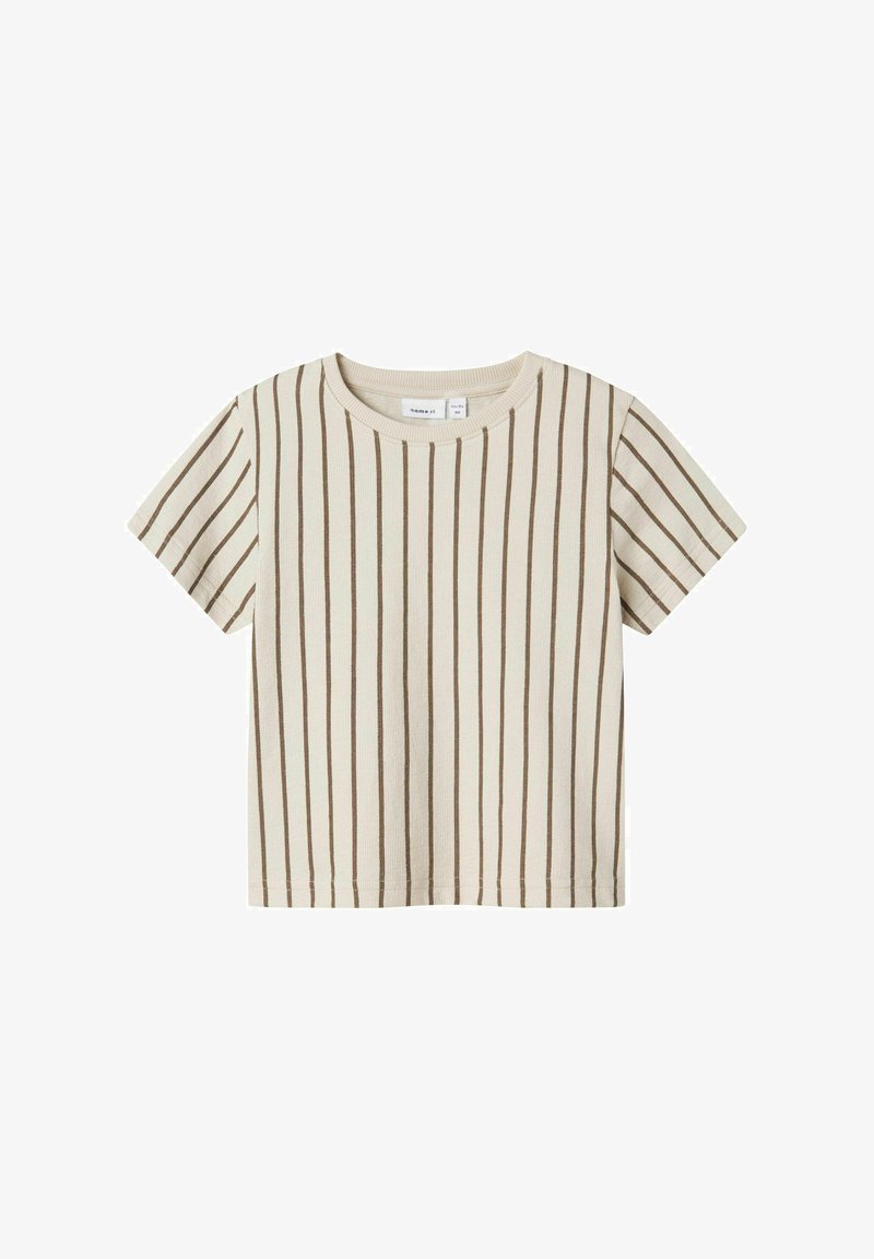 Světlý béžový krátký rukáv tričko s vertikálními hnědými pruhy, žebrovaná textura a kulatým výstřihem. Žádné viditelné branding nebo loga.