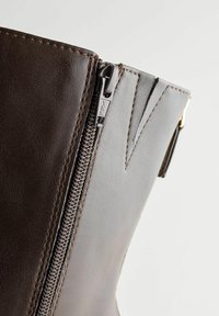 Next STANDARD WIDE FIT - FOREVER COMFORT ZIP  - Kotníkové boty - mottled brown