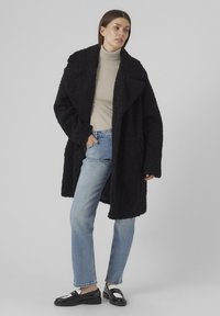 Vero Moda VMKYLIE - Ziemas mētelis - black
