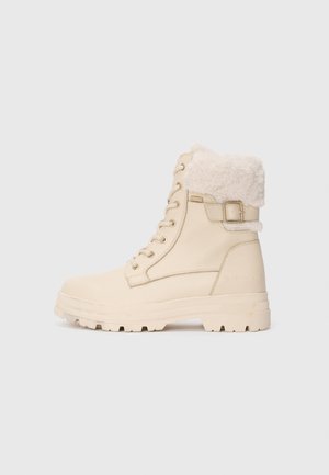 Winter boots - beige