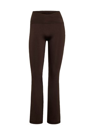 3-STRIPES STUDIO ALL ME FLARE X-OVER  - Pantalones - aurora coffee