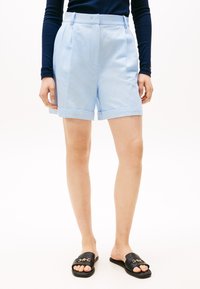 Tommy Hilfiger - MIX PLEATED  - Shorts - breezy blue Thumbnail Image 1