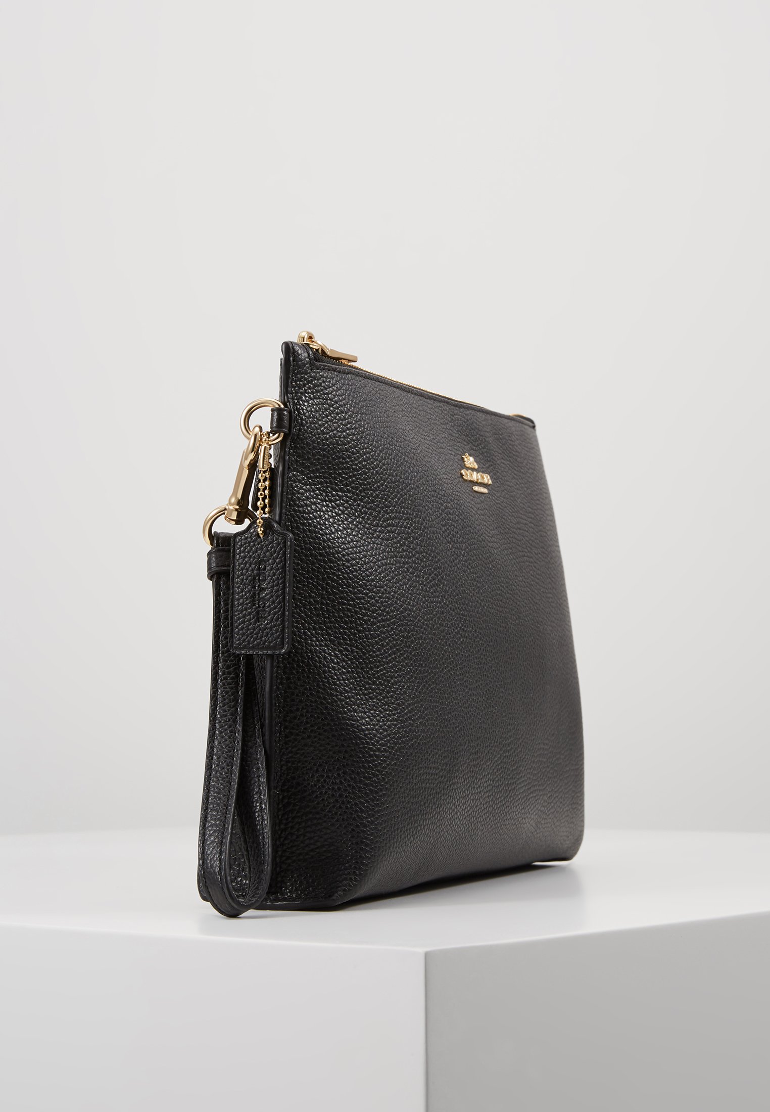 coach large charlie pouch