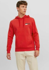 Jack & Jones - LOGO - Džemperis su gobtuvu - true red Miniatiūros vaizdas 1