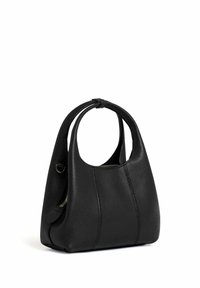 Borsa a mano in pelle nera con manici arrotondati, cuciture visibili e una tasca laterale con cerniera su sfondo bianco.