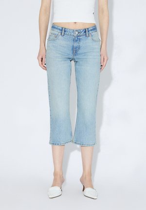 KAYA LOW CAPRI - Jeans Shorts - bay light used vintage