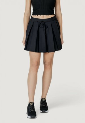 Gonna a campana - black