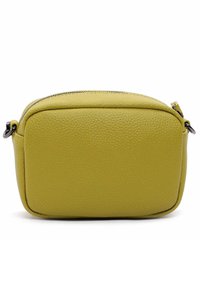 SURI FREY Borsa a tracolla - olive