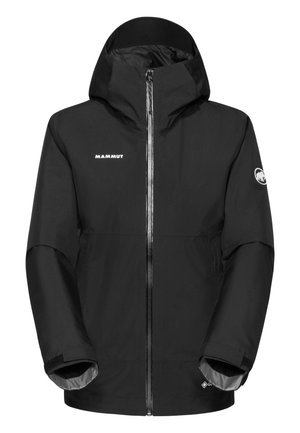 Sort vandtæt jakke med hætte og lynlås foran, Mammut-logo på bryst og ærme, justerbare velcrolukninger ved ærmekanterne samt Gore-Tex-mærkat nær kanten.