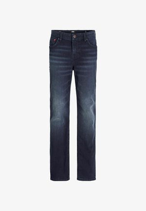 Temno modri jeans z ravnim krojem, ki imajo zbledel izgled, pet žepov in gumbasto zapiranje z kontrastnim rdečim poudarkom.